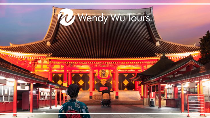 Entrance to Senso-ji Temple in Tokyo, temples and shrines