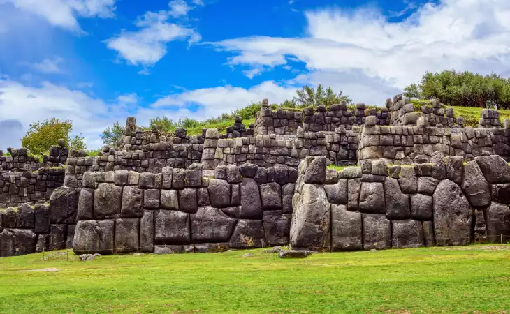 Quechua ritual in Sacsayhuaman